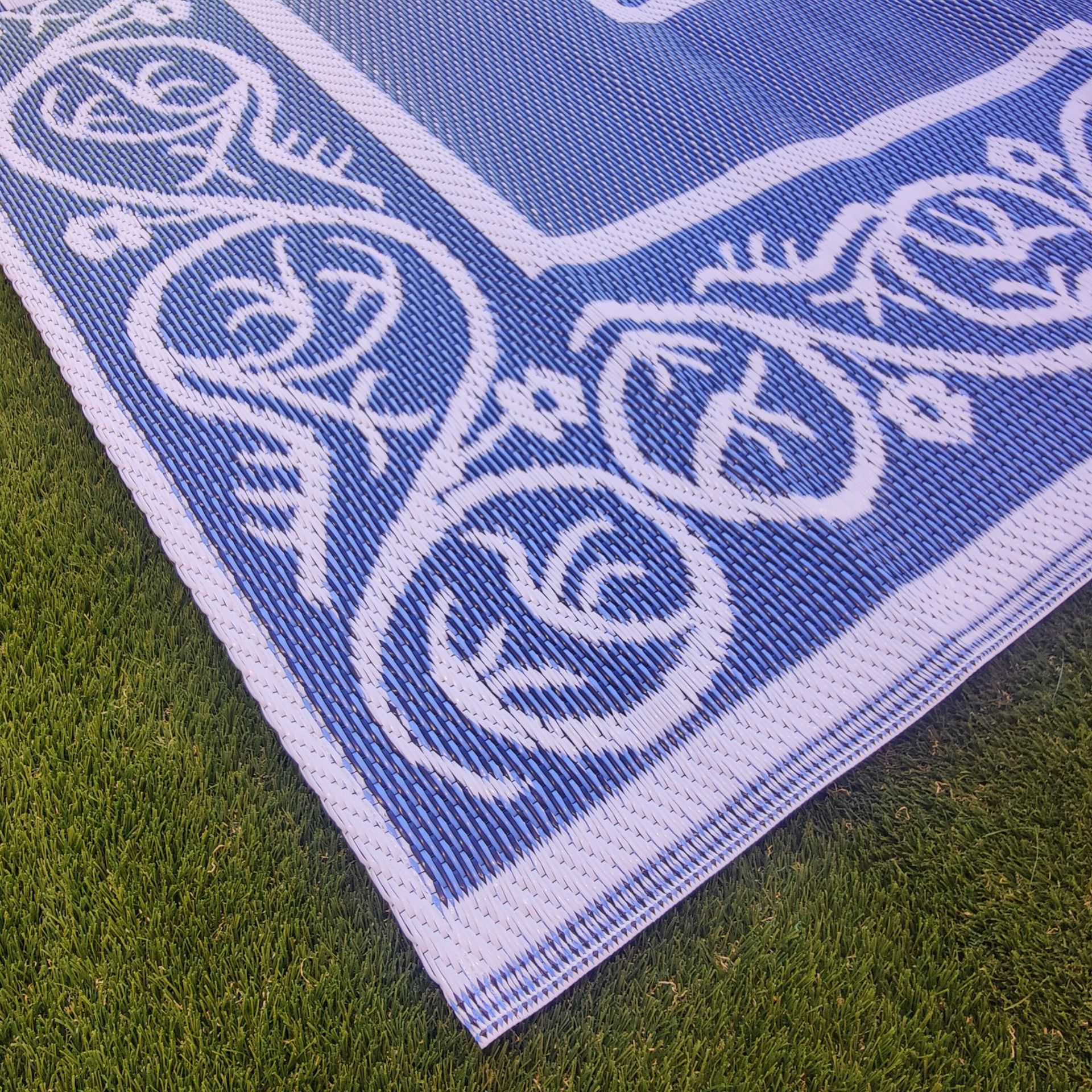 Waterproof Foldable Reversible Patio Area Rug for Outdoor RV UV Resistant Eco-Friendly Portable Plastic Mat for Picnic Deck